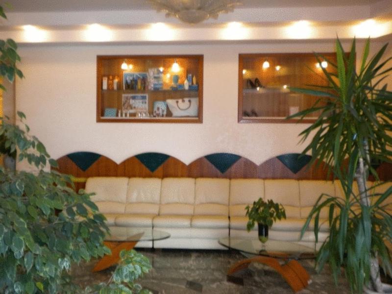 Hotel Ristorante Miramare مارينا دي جيويسا يونيكا المظهر الخارجي الصورة